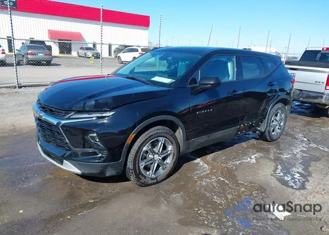 2023 Chevrolet Blazer Awd 2Lt z USA, uszkodzony, nr VIN 3GNKBHR44PS192878